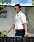 Henry+Cavill+Warner+Bros+Pictures+Legendary+KT5YD8TrK68l.jpg