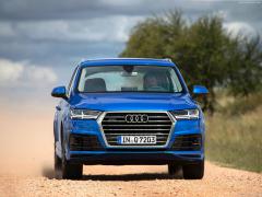 Audi-Q7_2016_1280x960_wallpaper_37.jpg