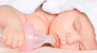 kak-otuchit-rebenka-ot-butylochki.jpg