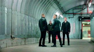 Power.S06E01.NF.WEB-DLRip.Rus.Eng.Amedia.RGzsRutracker.avi_snapshot_49.26.411.JPG