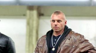 Power.S06E03.NF.WEB-DLRip.Rus.Eng.Amedia.RGzsRutracker.avi_snapshot_49.20.118.JPG