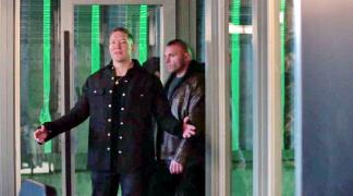 Power.S06E03.NF.WEB-DLRip.Rus.Eng.Amedia.RGzsRutracker.avi_snapshot_21.26.485.JPG