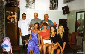 img094.jpg