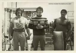 ROBBY_ROBINSON_70S_DENNY_GABLE_TRAINING_GOLDS_LAUGHTER_PUMPING_IRON_FILMING_01.jpg