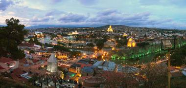 700px-Tbilisi_sunset-6.jpg
