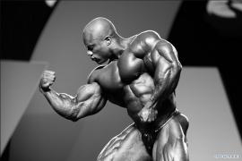 2010_Mr_O___Evening__Photographer____Phil_Heath_4a.jpg