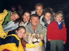 arnold schwarzenegger - total recall my unbelievably true life - 2012 (125).jpg