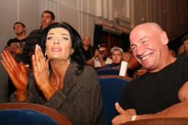 Я В ЗАЛЕ и ДЕВУШКА СОПЕРЕЖМВАЕТ.JPG