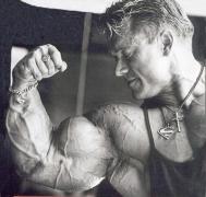 normal_Lee_Priest_004.jpg
