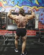 Олег Сакович_спина_002.jpg