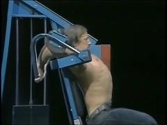Pullover Biomechanics_stretch_POF.jpg