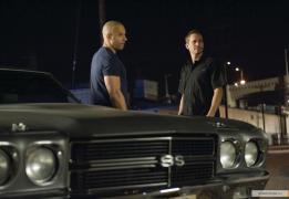 kinopoisk_ru_Fast__26_2338_3B_Furious_760950.jpg