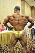 2011 11-04 Mohamed Salama weigh in 03.jpg