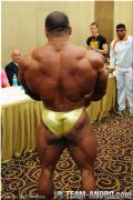 2011 11-04 Mohamed Salama weigh in 13.jpg