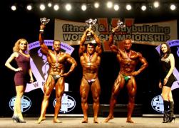 2011u184m.jpg