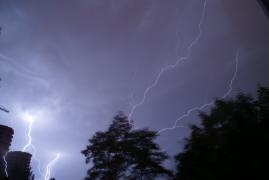 2759806_e947d4a9.jpg