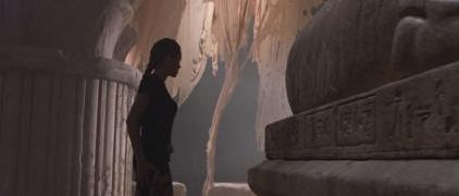 Lara.Croft.Tomb.Raider.2001.BDRip.Xvid.AC3.-HELLYWOOD(002203)13-38-16.JPG