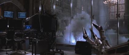 Lara.Croft.Tomb.Raider.2001.BDRip.Xvid.AC3.-HELLYWOOD(044347)14-12-14.JPG