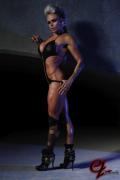 chris-z-3-352x528.jpg