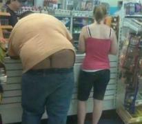 extreme_sagging_pants-500x352-e1388764164707.jpg