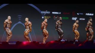 RESILIENCE _ MR OLYMPIA 2025 CHAMPION _ DEREK LUNSFORD _ DOCUMENTARY - YouTube - 21_04.jpg