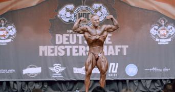 Part XV_ Showtime - YouTube - 9_22.jpg