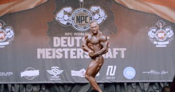 Part XV_ Showtime - YouTube - 9_29.jpg