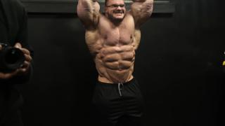 Offseason PUSH DAY _ Chest Delts Triceps _ Nick Walker - YouTube - 39_52.jpg