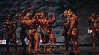 FINAIS OPEN MR.OLYMPIA 2025!! _ _confrontos em 4k_ - YouTube - 30_46.jpg
