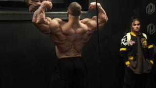 Offseason PUSH DAY _ Chest Delts Triceps _ Nick Walker - YouTube - 39_43.jpg