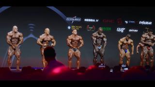 RESILIENCE _ MR OLYMPIA 2025 CHAMPION _ DEREK LUNSFORD _ DOCUMENTARY - YouTube - 21_16.jpg