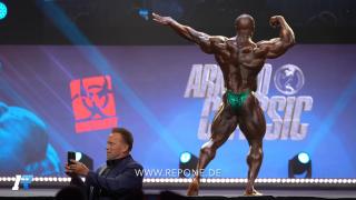 Samson Dauda Best Posing Award _ ARNOLD CLASSIC 2024 (4K) - YouTube - 1_00.jpg