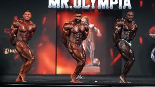 2022 Olympia Open Bodybuilding Comparisons - YouTube - 1_31.jpg