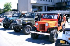 MongrainJeepShow.JPG