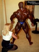 1999-mr-olympia-161ronnie2Bcopy.jpg
