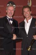 depositphotos_17914963-stock-photo-james-cameron-and-arnold-schwarzenegger.jpg