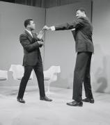 Muhammad-Ali_and_Wilt_Chamberlain-e1365026011173.jpg