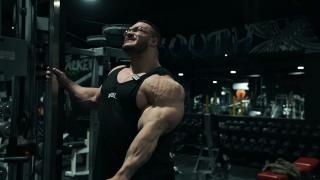 Chest, Delts & Arms — Off-Season Gains & Staying Locked In _ Nick Walker - YouTube - 22_16.jpg